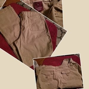 Gloria Vanderbilt size 12 stretch khakis